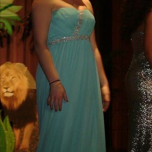 Prom dress in great condition only worn once